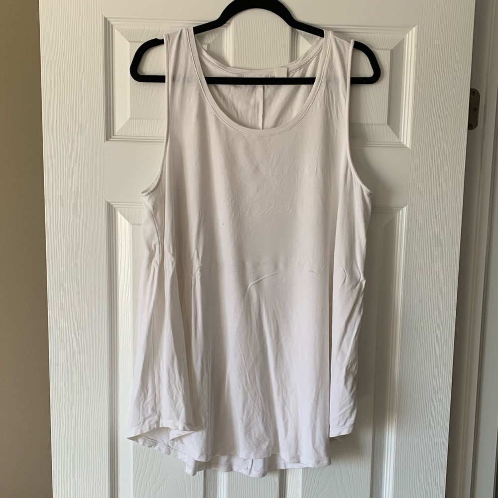 Old Navy Women's Classic White Tank Top